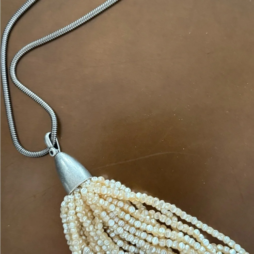 Sarah Pacini Cream Pearl Tassel Necklace EUC